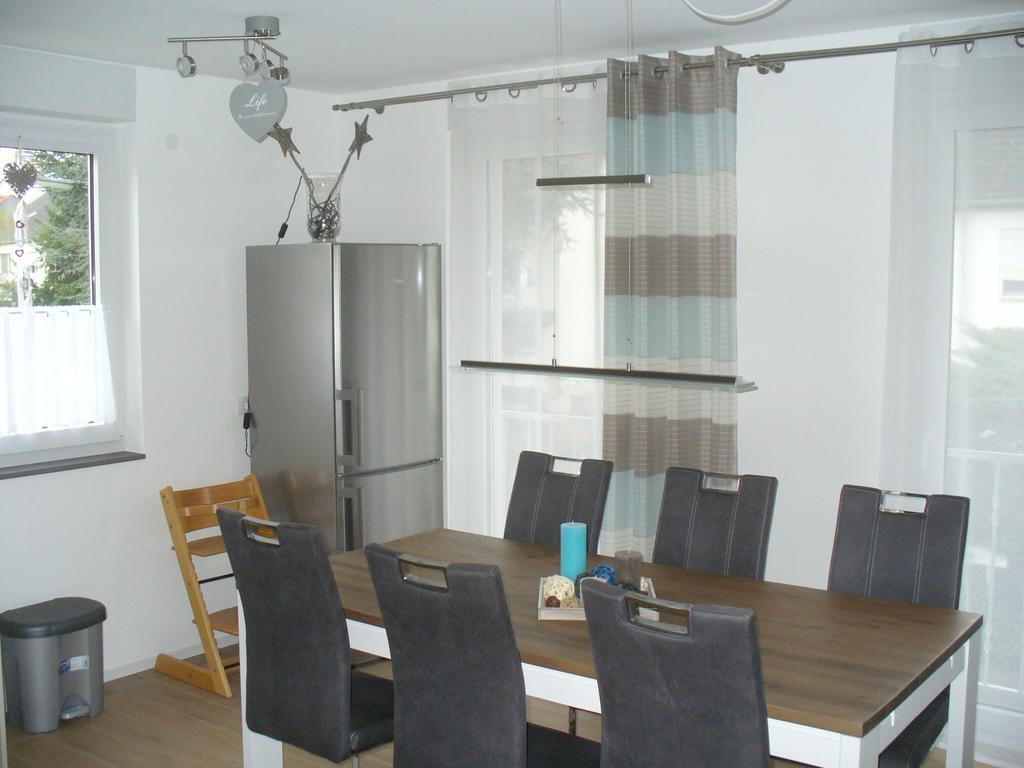 Ferienwohnung Rheinaue Koln Bagian luar foto